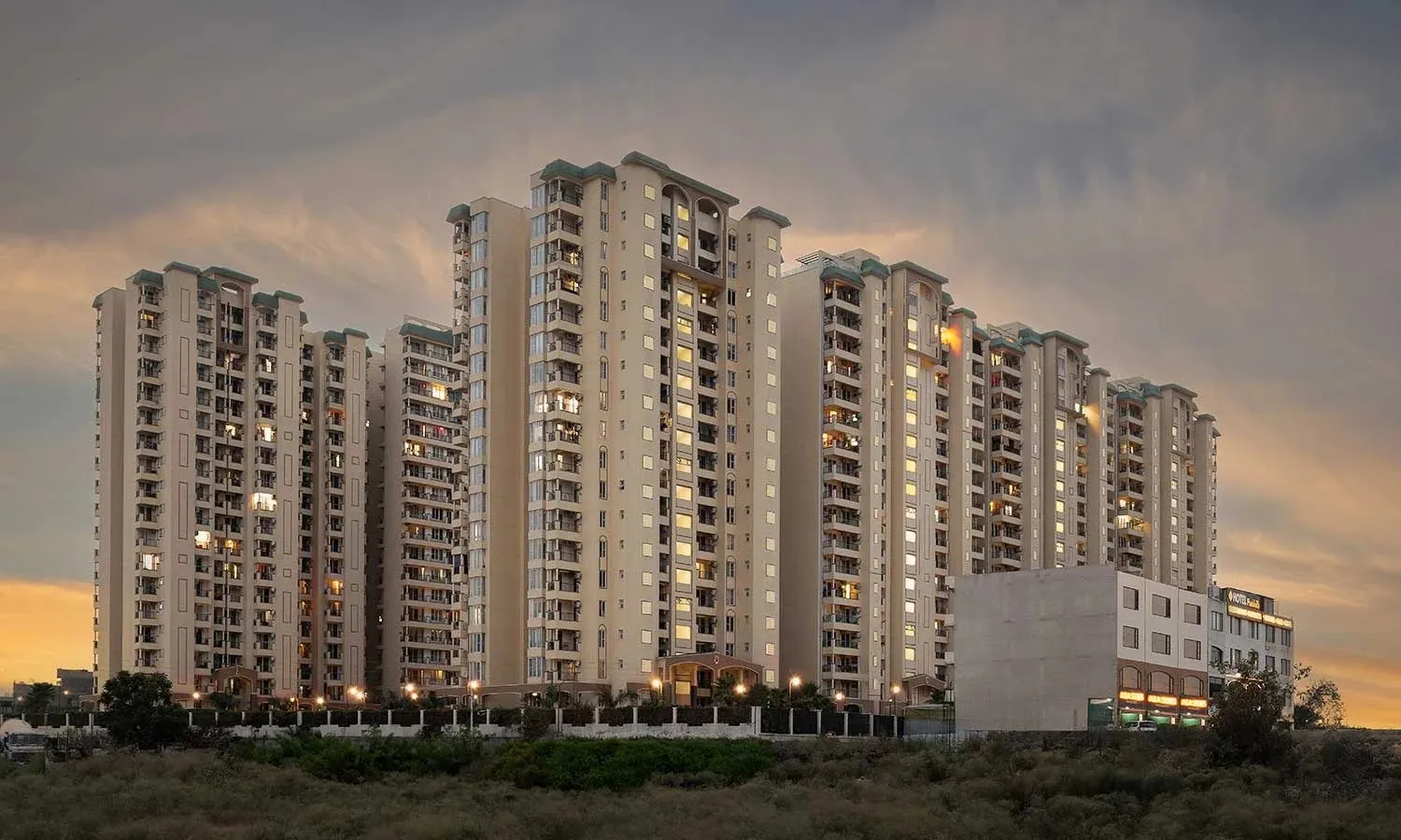 Gillco Parkhills, Sector 126, Mohali — Ready 2, 3 and 4 BHK High-Rise Apartments on Airport Road 4 - Property Gallery Image | Realty Holding & Management Consultants
