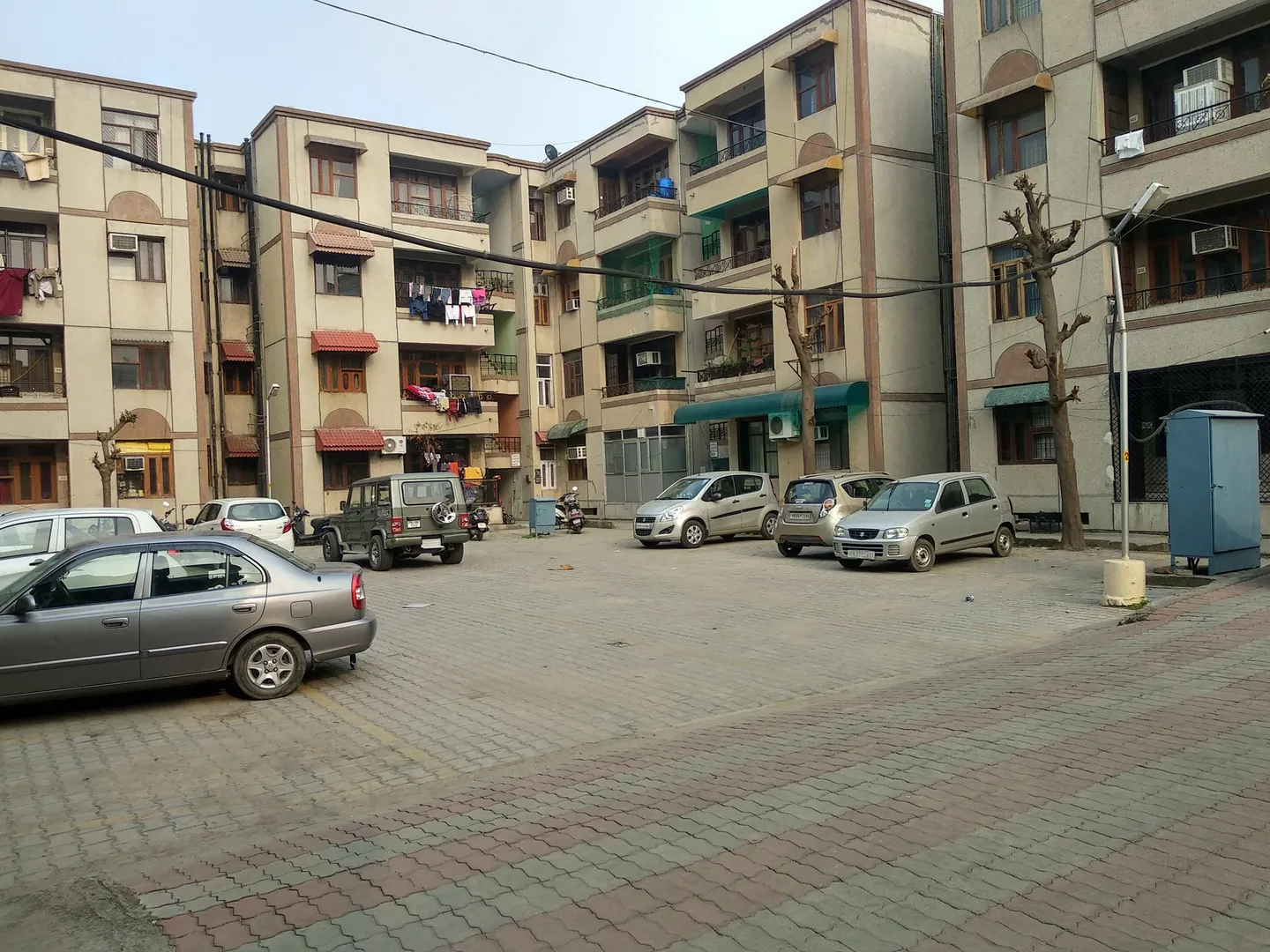 Mundi Cooperative Complex Sector 70 Mohali | 3 BHK Flats - Property Gallery Image | Realty Holding & Management Consultants