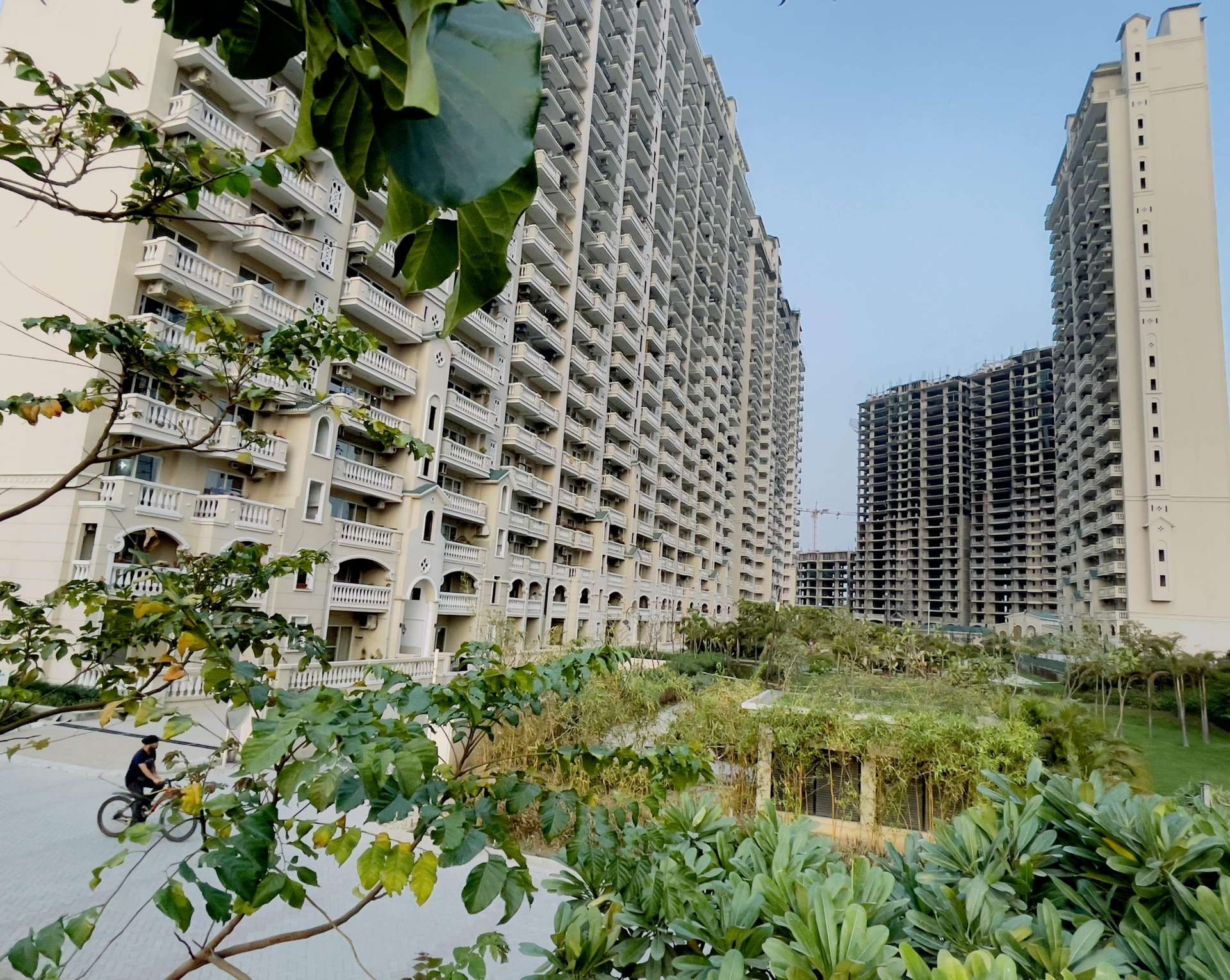 ATS Casa Espana | 3 & 4 BHK in Sector 121, Mohali — 3-4 BHK flat for sale in Sector 121, Mohali, Mohali | invest in mohali, real estate agent mohali | Realty Holding and Management Consultants
